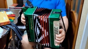 Разбор наигрыша на гармони урок 3 аккорда 300 песен Гармонь тульская 402 тест звучания пример