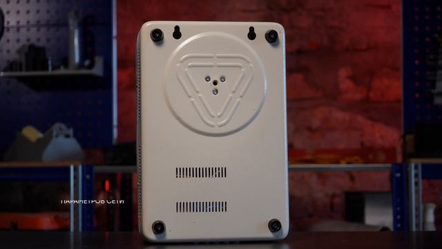 Навесной стабилизатор напряжения RUCELF SRW-10000VA-D 00001307