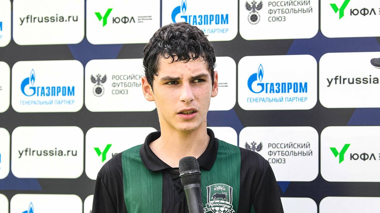 Егор Беро: «Было тяжело останавливать атаки соперника, но во втором тайме привыкли к ним» смотреть онлайн