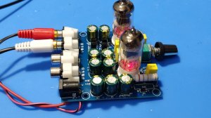 Ламповый пред из радиоконструктора.