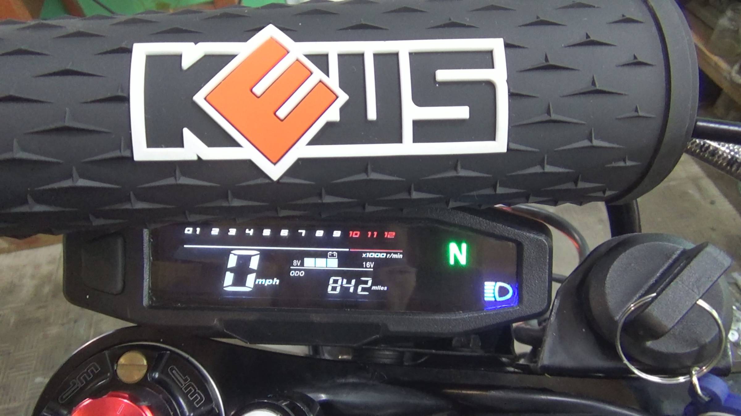 👀👉УСТАНОВКА ПРИБОРНОЙ ПАНЕЛИ НА KEWS К16 NB300👍