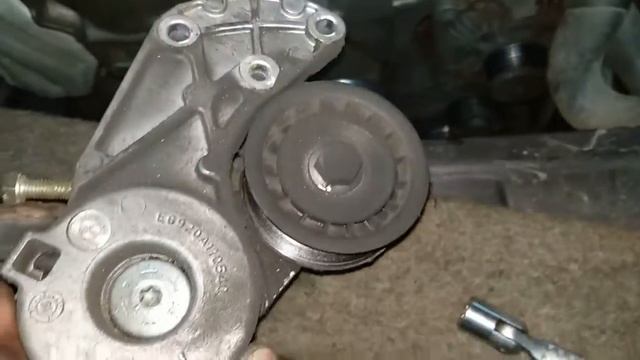 #037(2)СНЯТИЕ РЕМНЯ,НАТЯЖИТЕЛЯ,ГЕНЕРАТОРА (audi Q7,vw Touareg 3.6 BHK)