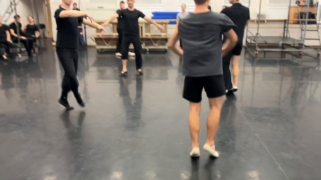 ВРАЩЕНИЯ ВТОРЫЕ смотреть онлайн