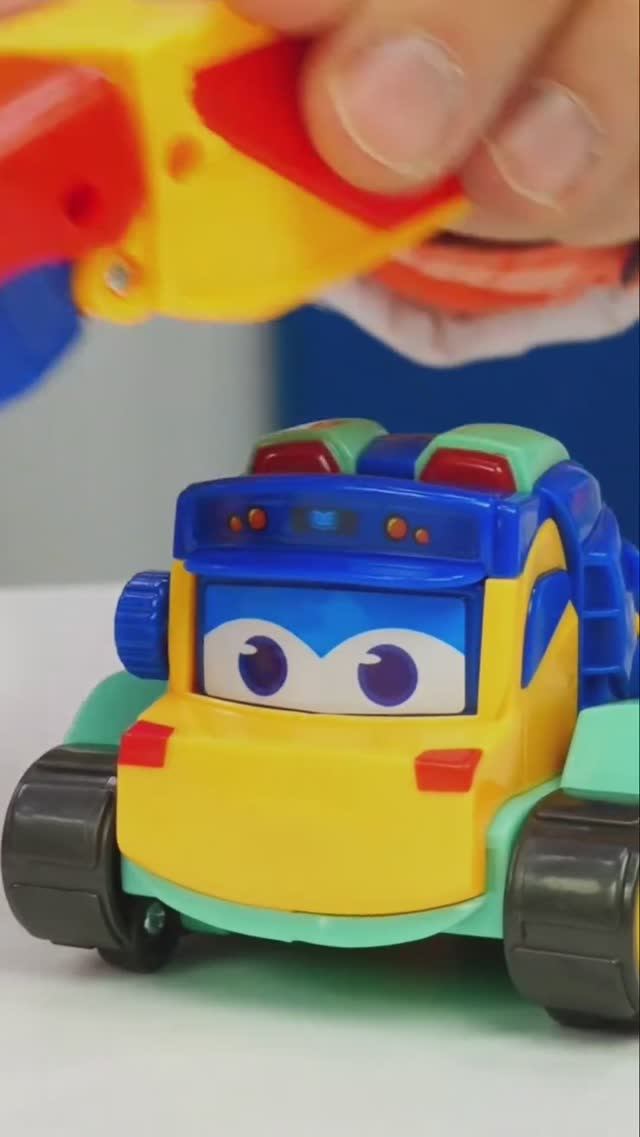 Трансформеры в мегаклинике! 🤖🚑 #весело #трансформеры #игрушкидлядетей смотреть онлайн