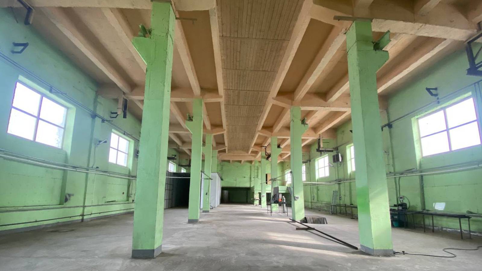 сдается в аренду помещение площадь 1100 кВ.м под производство, склад, офис в г. Клину смотреть онлайн