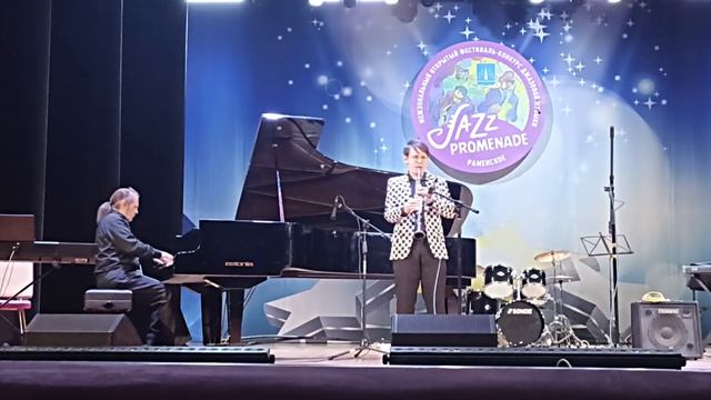 Денис Фоменко - Petite Fleur смотреть онлайн