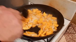 ДЕРЕВЕНСКИЙ ШЕФ ПОВАР, ГОТОВИТ БЛЮДА ИЗ ТЫКВЫ!!!