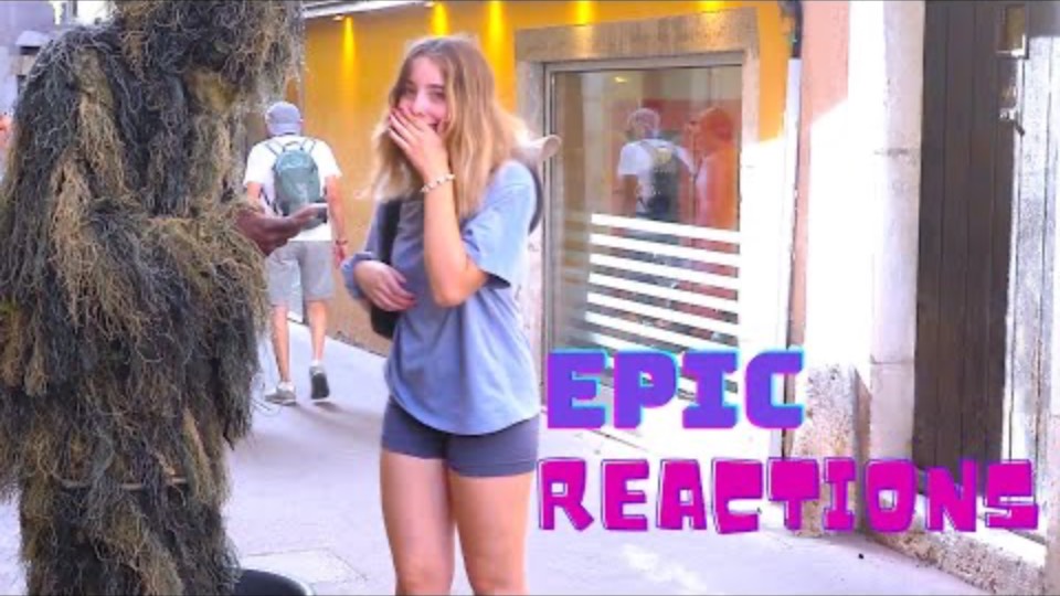 BUSHMAN PRANK. (SCARING BEAUTIFUL GIRLS) смотреть онлайн