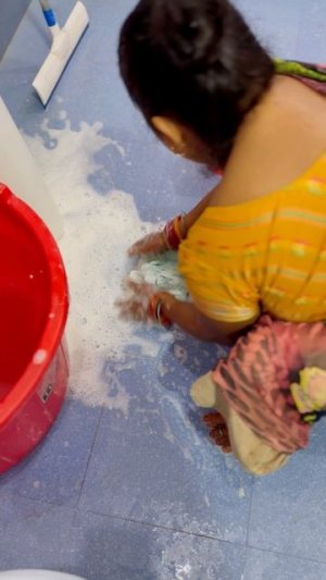 Почему в Индии стирают руками