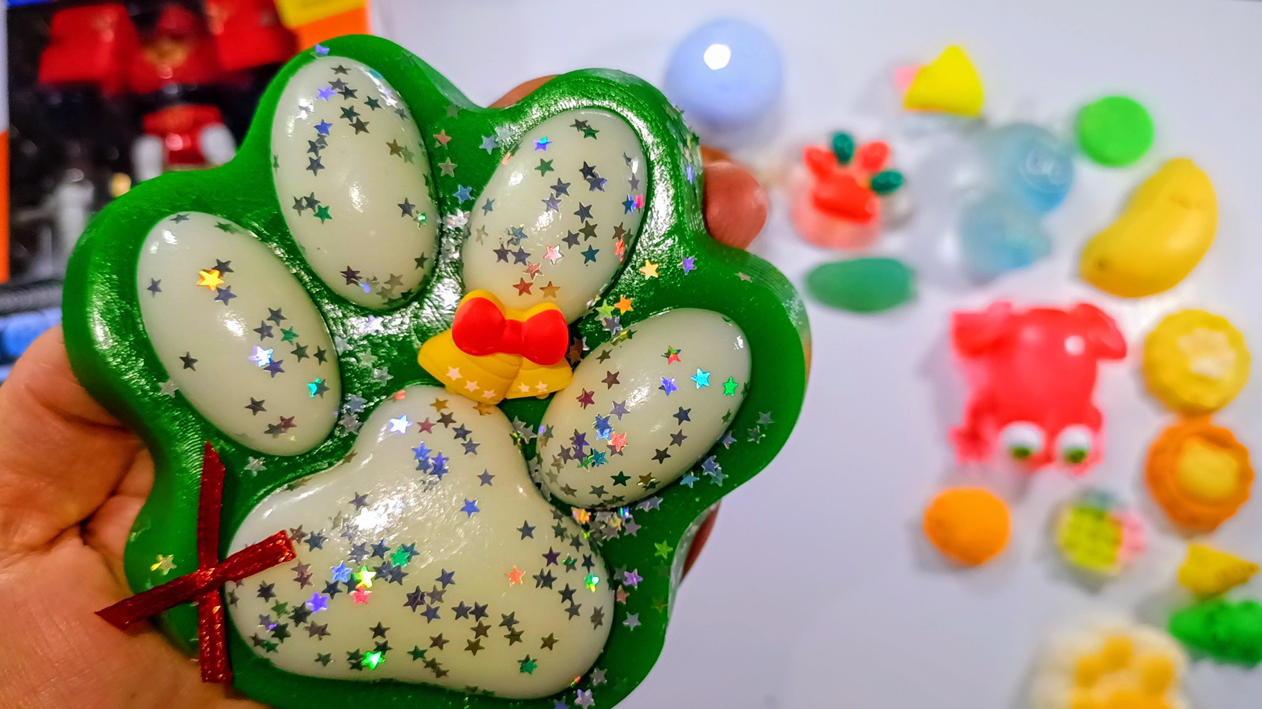 АСМР РАСПАКОВКА сквишей и антистрессов 🥰 ТАБА лапки сквиши 🐾 режу СКВИШИ ✨ сквиши и антистрессы 💥 смотреть онлайн