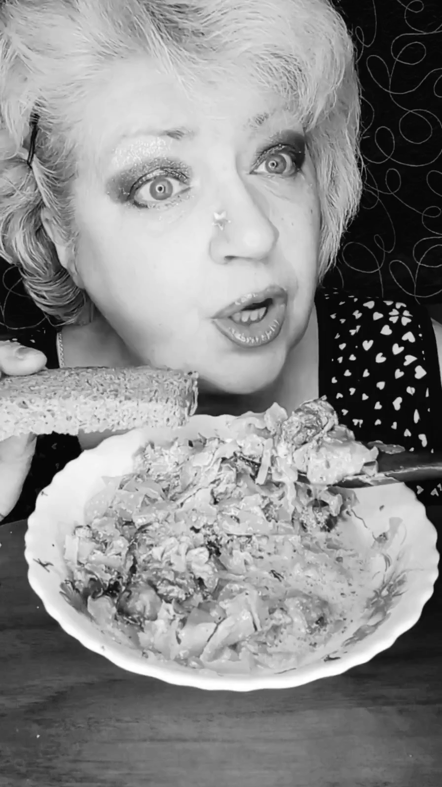 "С ПЯТНИЦЕЙ" смотреть онлайн