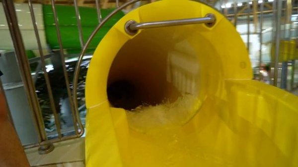 РЕАЛЬНО ЛИ ПОХУДЕТЬ, СПУСКАЯСЬ С ЭКСТРЕМАЛЬНОЙ ГОРКИ В АКВАПАРКЕ?