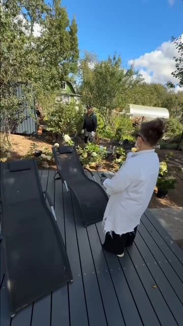 Ну, вы поняли, да? — «НЕИЗДАННОГО» у нас реально вагон и маленькая тележка 😅 смотреть онлайн