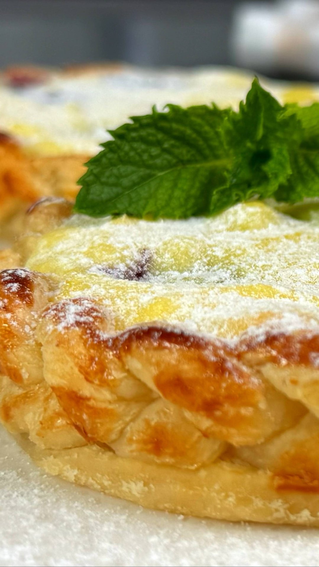 Одной порции МАЛО ! До чего же ВКУСНО и ПРОСТО . Выпечка к чаю , рецепт простой . Пирожное Лакомка смотреть онлайн