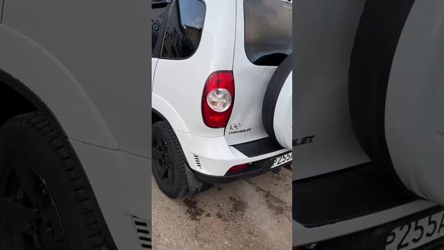 Chevrolet Niva.mp4