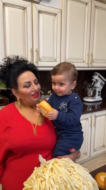 ПРОДУКЦИЮ МОЖНО ПРИОБРЕСТИ В ГОРОДЕ ПЯТИГОРСКЕ НА ВЕРХНЕМ РЫНКЕ, В ЦОКОЛЬНОМ ПАВИЛЬОНЕ, СТОЛЫ 60-63! смотреть онлайн