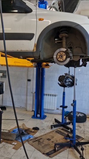 Жесть на СТО или осколки путешественники! #shorts