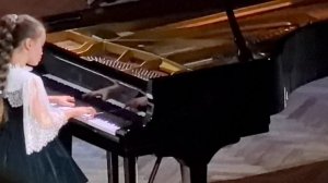 Олеся Турсунова - Глинка/Балакирев "Жаворонок"