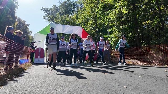 Более 150 человек приняли участие в легкоатлетическом кроссе посвящённом памяти Валерия Симурзина смотреть онлайн