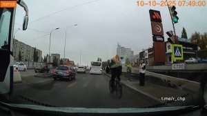 ДТП в Воронеже с велосипедистом "И даже голову не повернул"