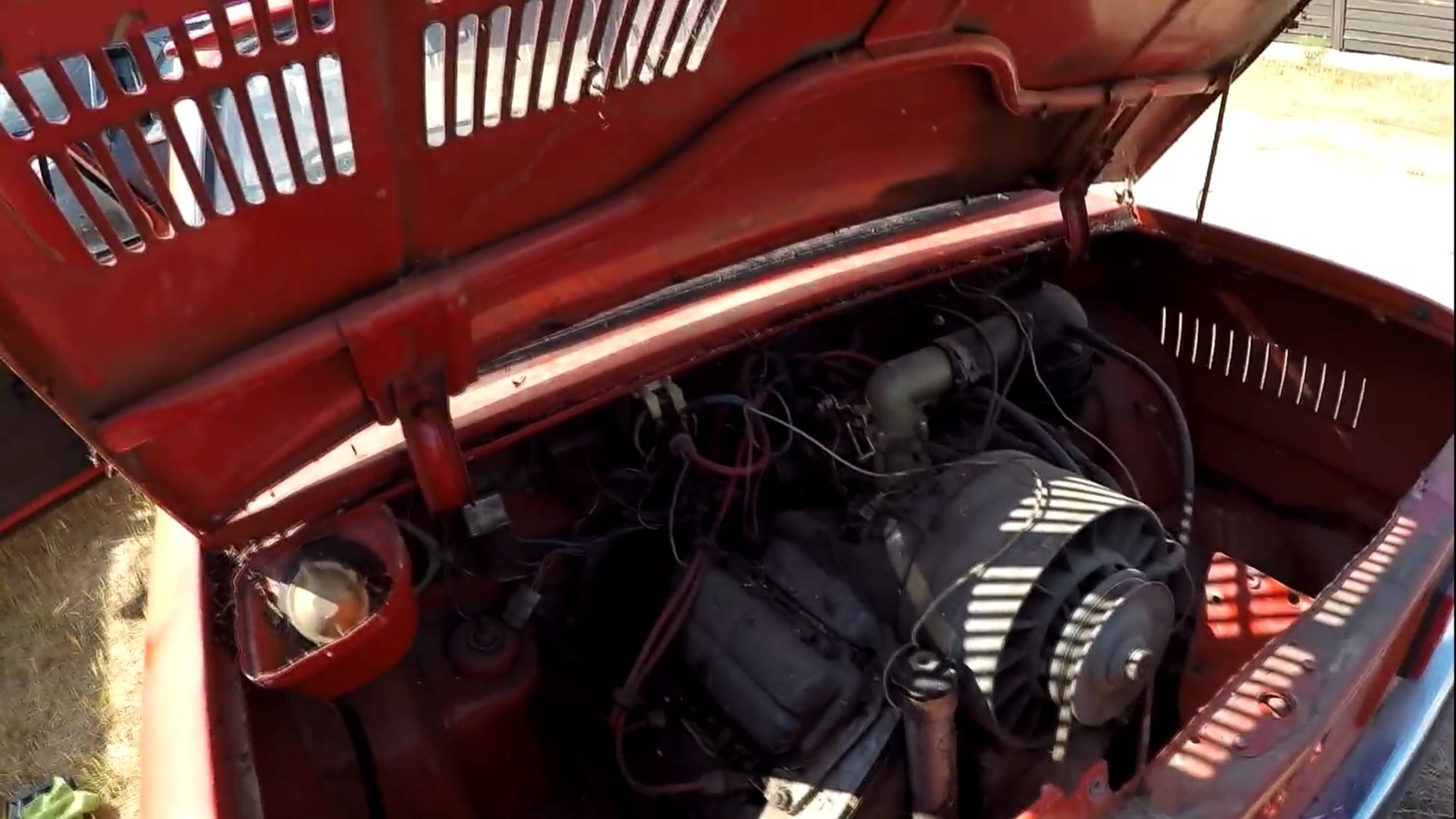 Легкое  оживление мертвеца. Купил и быстро оживил Запорожец за 4 тыс. рублей.