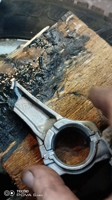 Сломало шатун на генераторе.