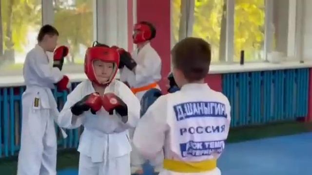 Рукопашный Бой. Мастер-Класс [ЦЕД]