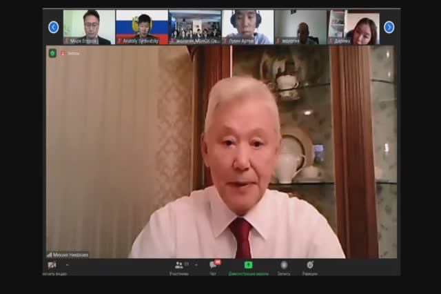 Выступление Первого Президента РС (Я) М.Е. Николаева для молодежи в день его рождения 13.11.2021 г. смотреть онлайн