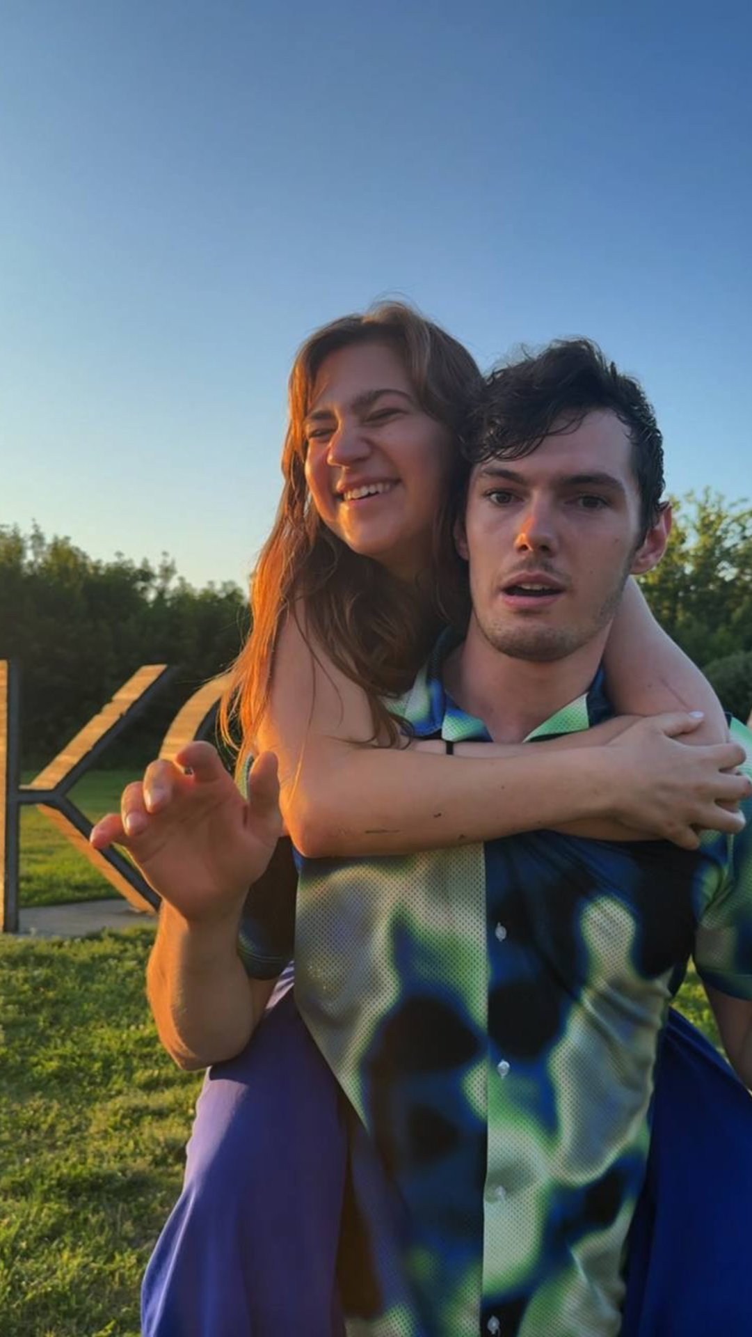 Для большинства отношений это странно, но для нас норм 🤯❤️ смотреть онлайн