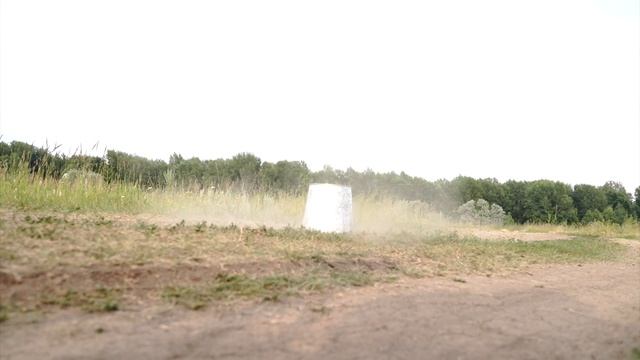 УРОНИТ ЛИ УДАРНАЯ ВОЛНА ОТ ПЕТАРДЫ ХОТЬ ОДНУ БУТЫЛКУ КОКА-КОЛЫ? смотреть онлайн