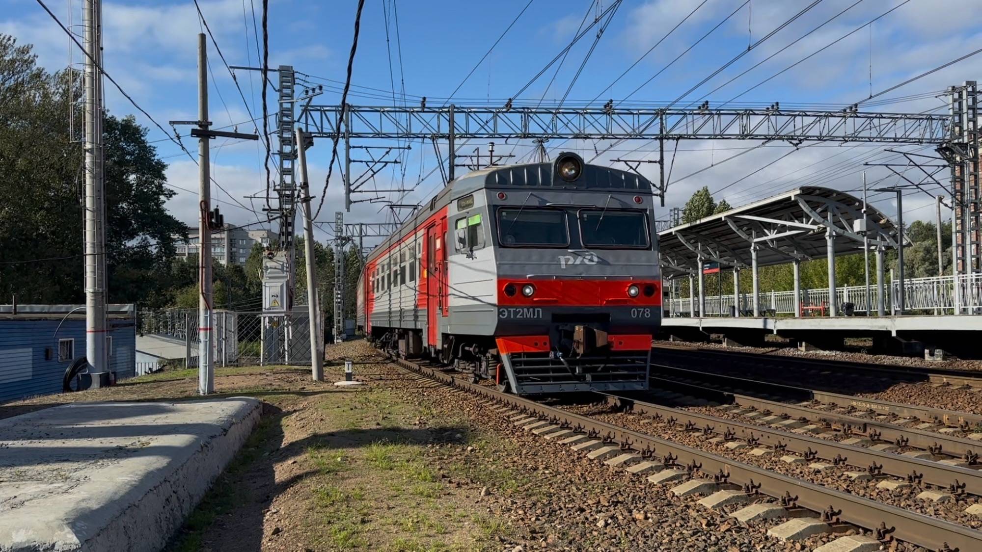 «Мышка» Электропоезд ЭТ2МЛ-078 на ст.Ланская, сентябрь 2025 года смотреть онлайн