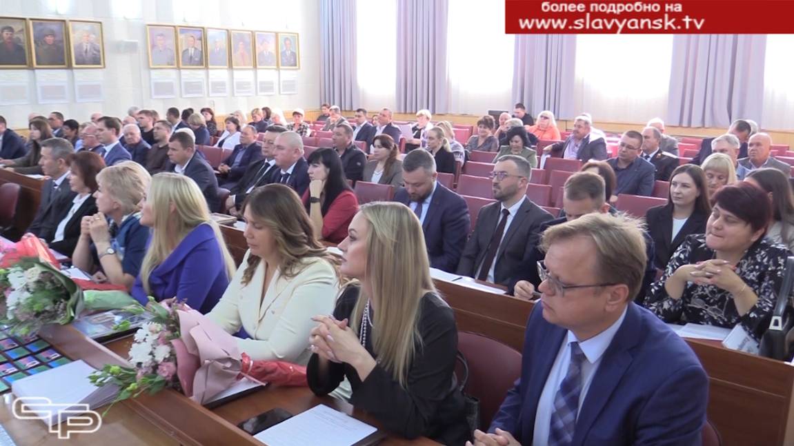 Всем вместе нужно работать на благо славянцев смотреть онлайн