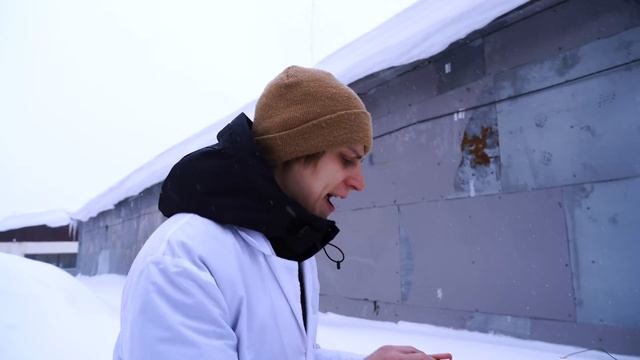 Что, если 10 000 маленьких петард поджечь в бутылке? смотреть онлайн