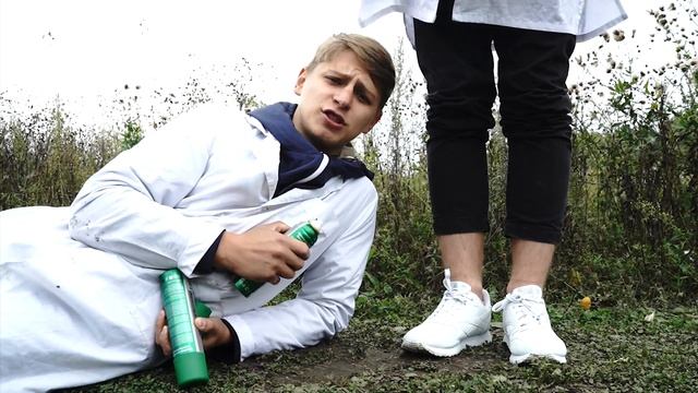 ЭКСПЕРИМЕНТЫ С ВОДООТТАЛКИВАЮЩЕЙ ЖИДКОСТЬЮ смотреть онлайн