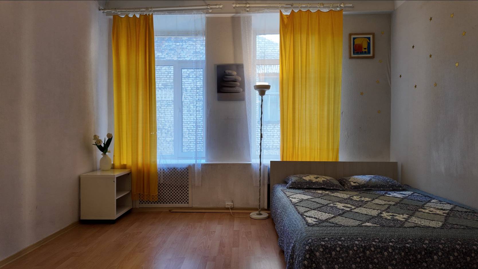 3-комнатная квартира в 170 метрах от станции метро 