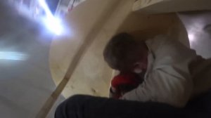 УСТОИТ ЛИ 5 ЧЕЛОВЕК НА ЭТОМ БАЛАНСБОРДЕ?