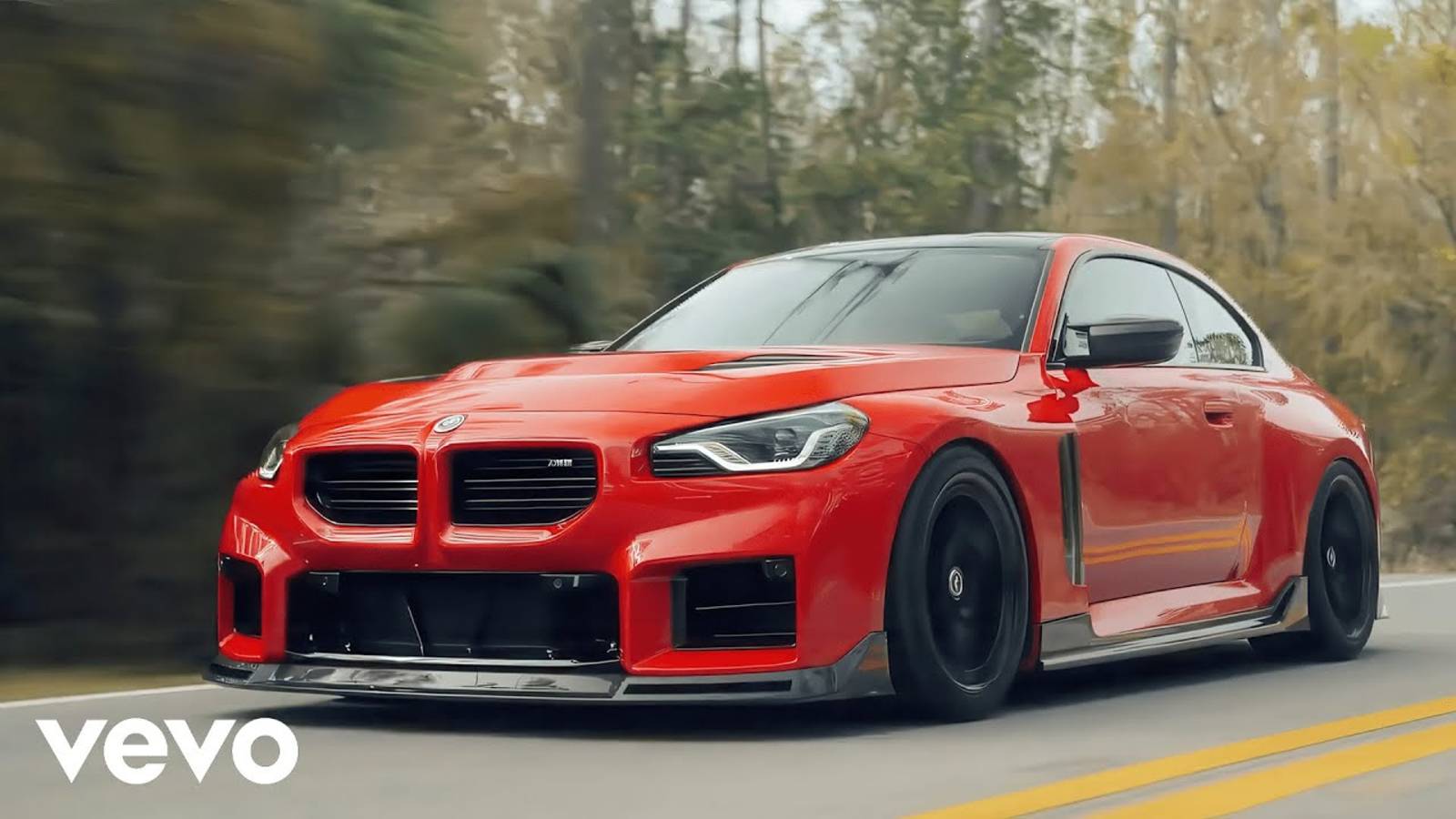 BeeBars, Kariloff - Smack That смотреть онлайн