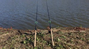 Рыбалка на флэт фидер и поиски карася осенью 2025