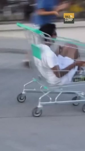 Осторожно, очень смешно)) Транспорт - это не их конек😂