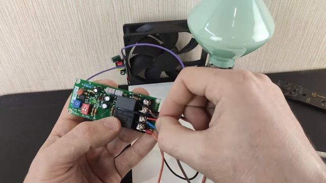 Реле времени с задержкой выключения. Реле для вентилтора QF-RD21F смотреть онлайн