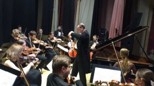 Моцарт - Концерт №23 для фортепиано с оркестром (I часть)