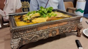 Жизнь в Китае 368. Детей в лагерь, сами в ресторан