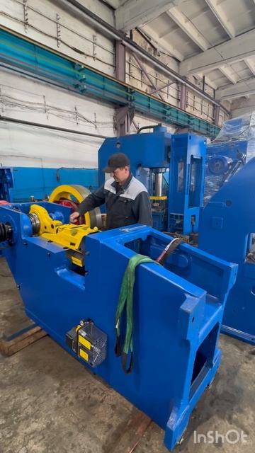 Слесарь-сборщик — это настоящий творец на заводе смотреть онлайн