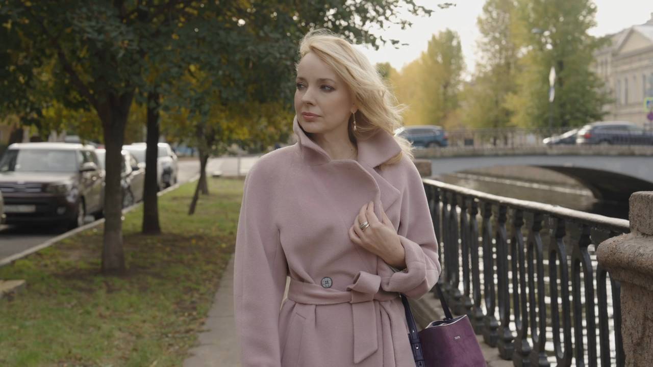 Мы все спешили в Осень... смотреть онлайн