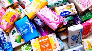 АСМР ШУРШАНИЕ. РАСКЛАДЫВАЮ ЯРКОЕ МЫЛО. ШЕЛЕСТ И ШУРШАНИЕ БУМАЖНЫХ ОБЕРТОК.