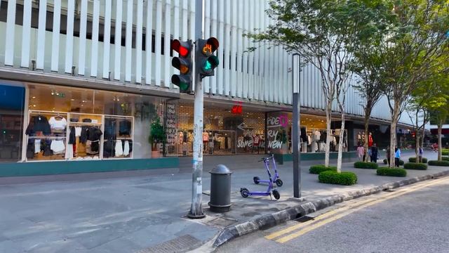 КУАЛА-ЛУМПУР, Малайзия 🇲🇾 Городские джунгли и небоскрёбы, пешеходный тур. смотреть онлайн