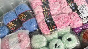 #1-11.10.25 - 🧶 ПРЯЖА КОТОРАЯ ЖИВЕТ НА БАЛКОНЕ 🧶