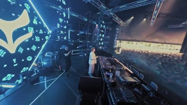 Fox Stevenson live Festival 2025