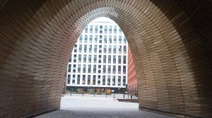 Прогулки по Москве. Зиларт. Достопримечательности Зиларт. Ржавый дом. Дом-комета. Золотая арка