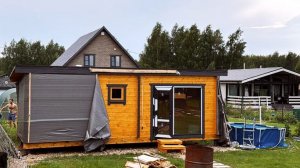 Баня из бруса с панорамной входной группой